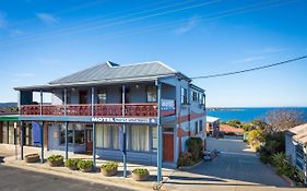 Heritage House Motel & Units